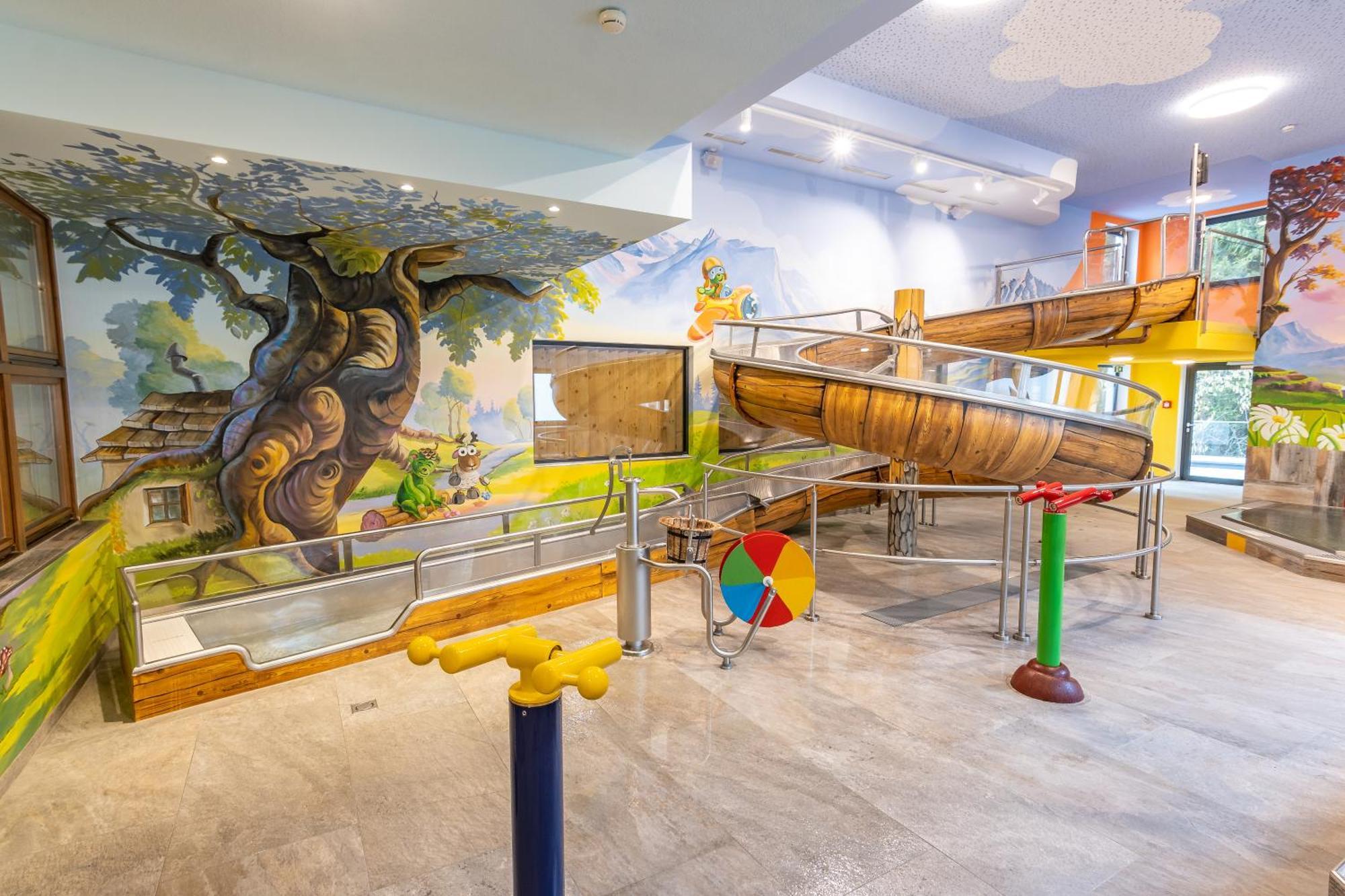 אוץ Aktivhotel Waldhof מראה חיצוני תמונה