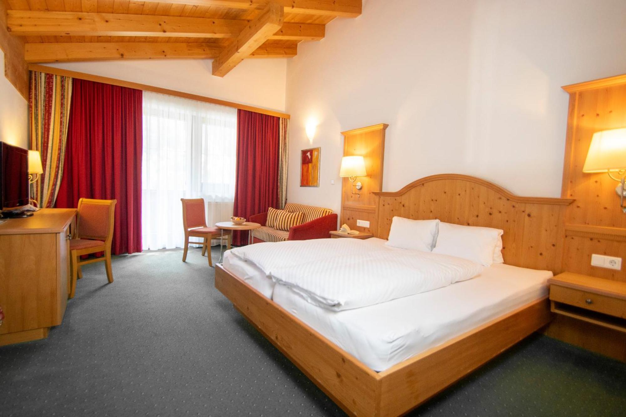 אוץ Aktivhotel Waldhof מראה חיצוני תמונה