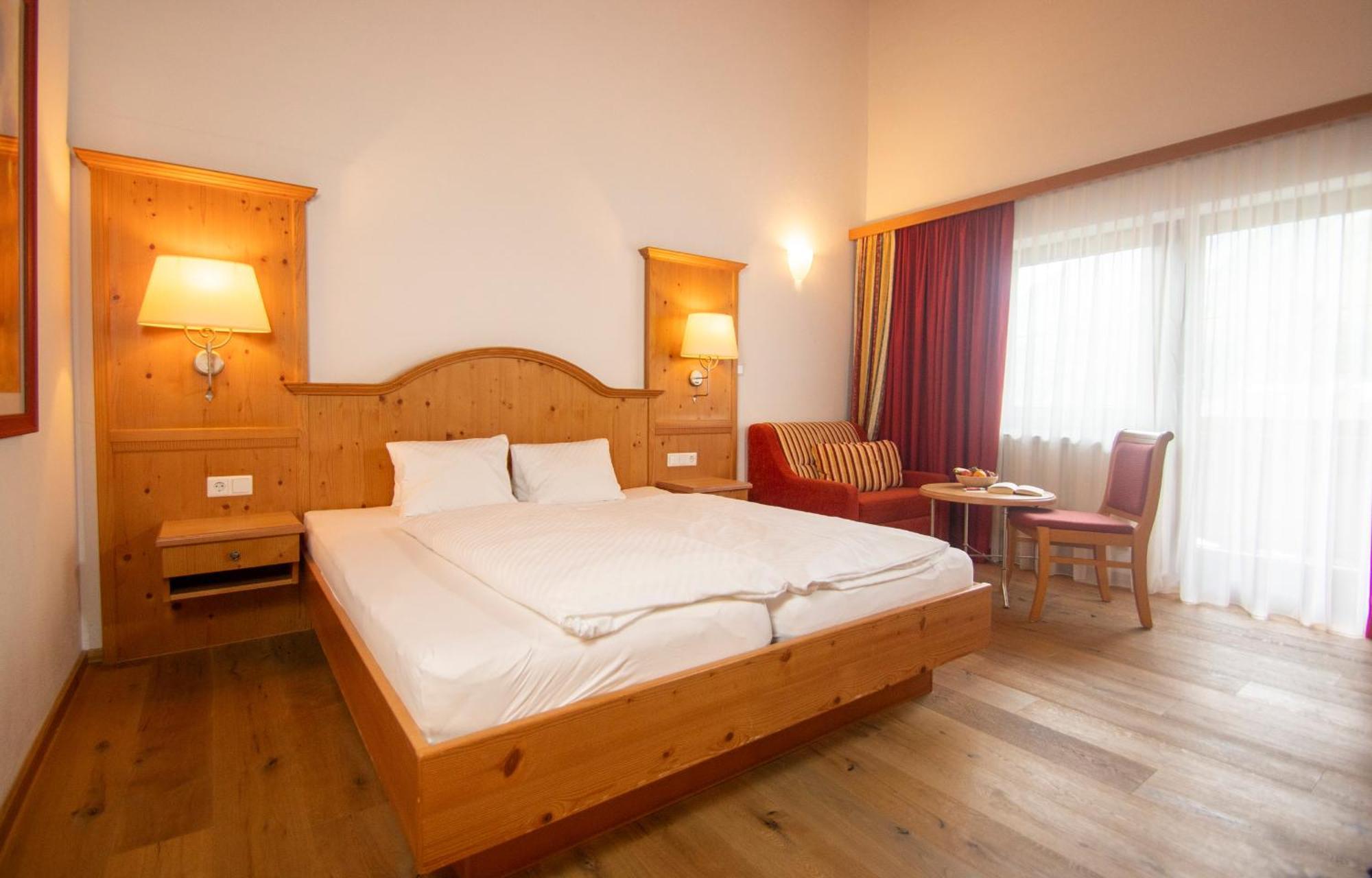 אוץ Aktivhotel Waldhof מראה חיצוני תמונה
